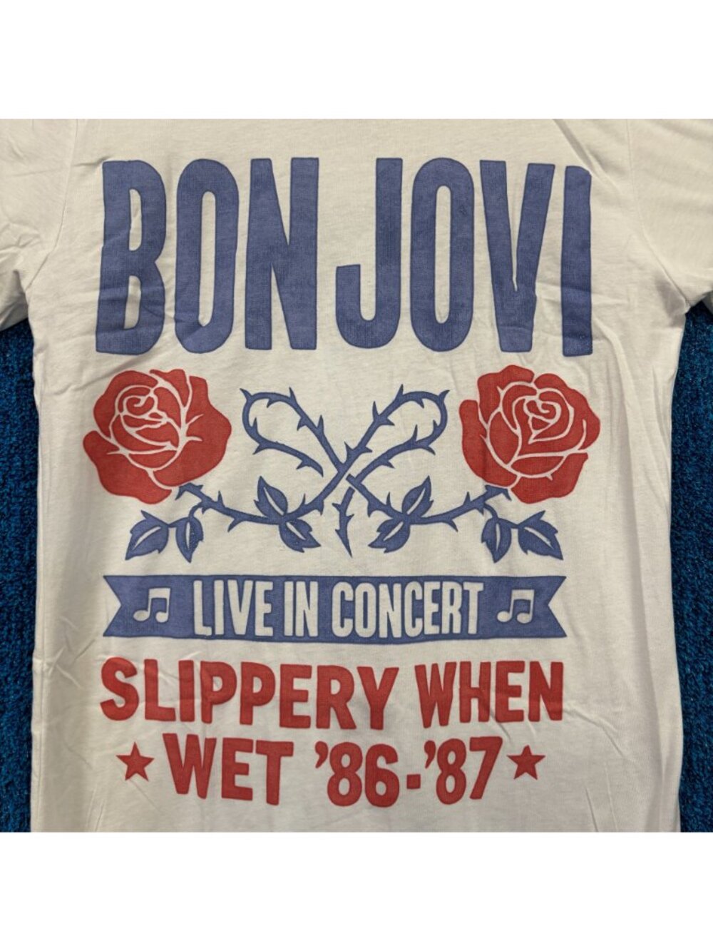 Bon Jovi Slippery When Wet Rock White T-Shirt Size Small - Picture 2 of 4